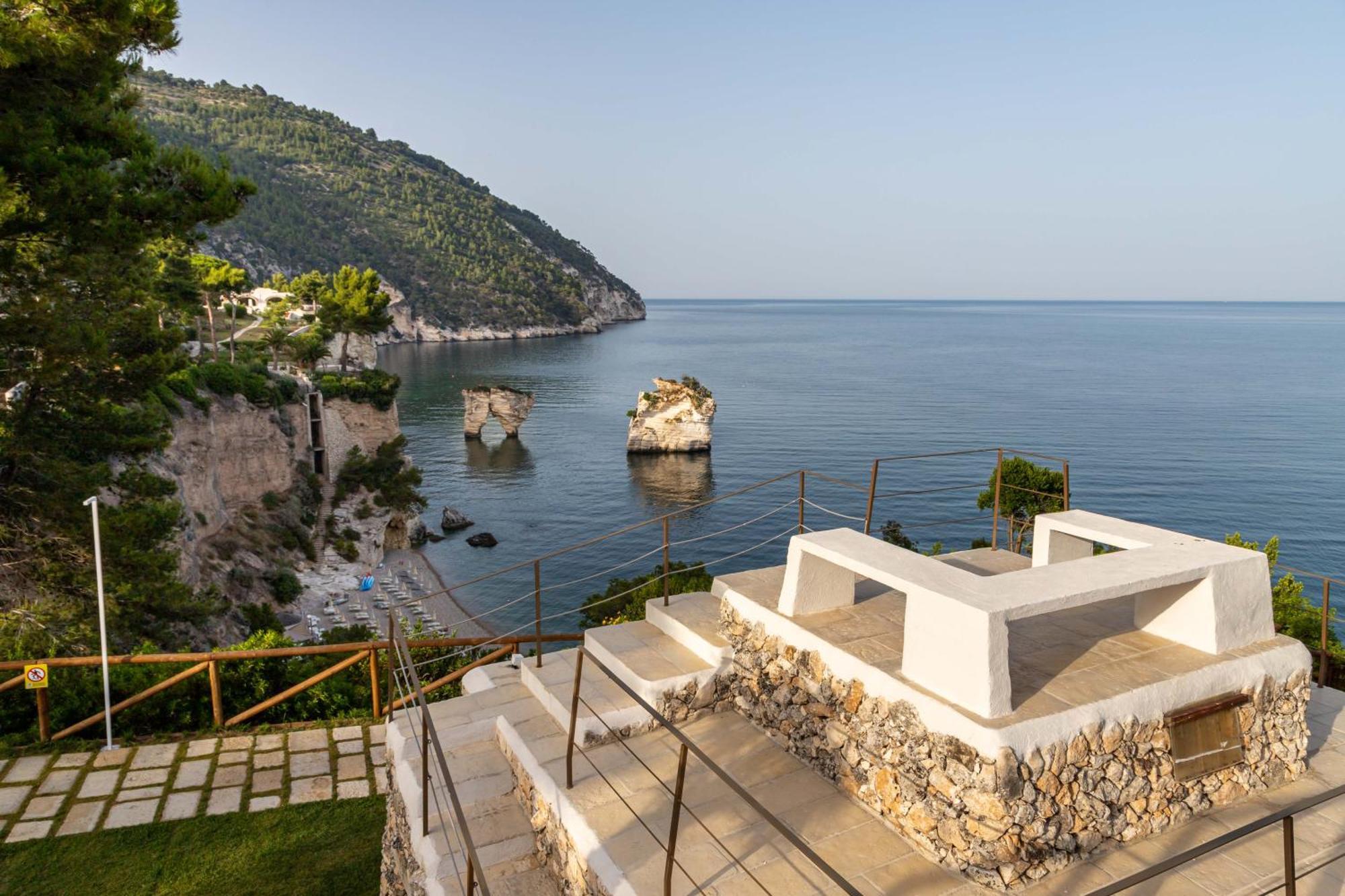 Ah Premium Baia Dei Faraglioni Ξενοδοχείο Mattinata Εξωτερικό φωτογραφία